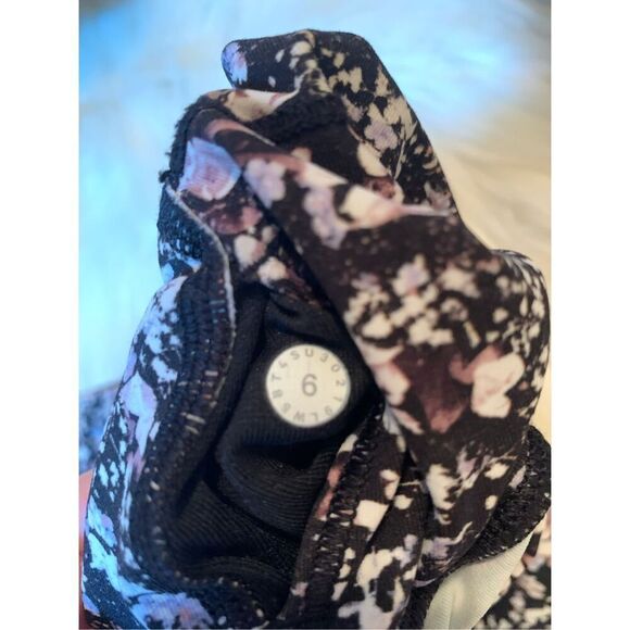 Lululemon Wunder Under High-Rise Tight 28" Full on Luxtreme Size 6 - Picture 4 of 8